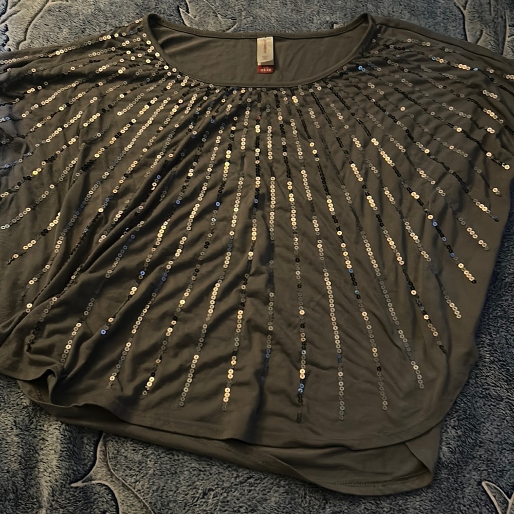 Sparkly gray tunic